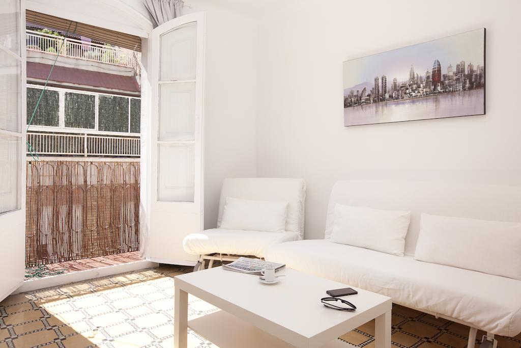 Barnapartments Basic Gracia Barcelona Zewnętrze zdjęcie