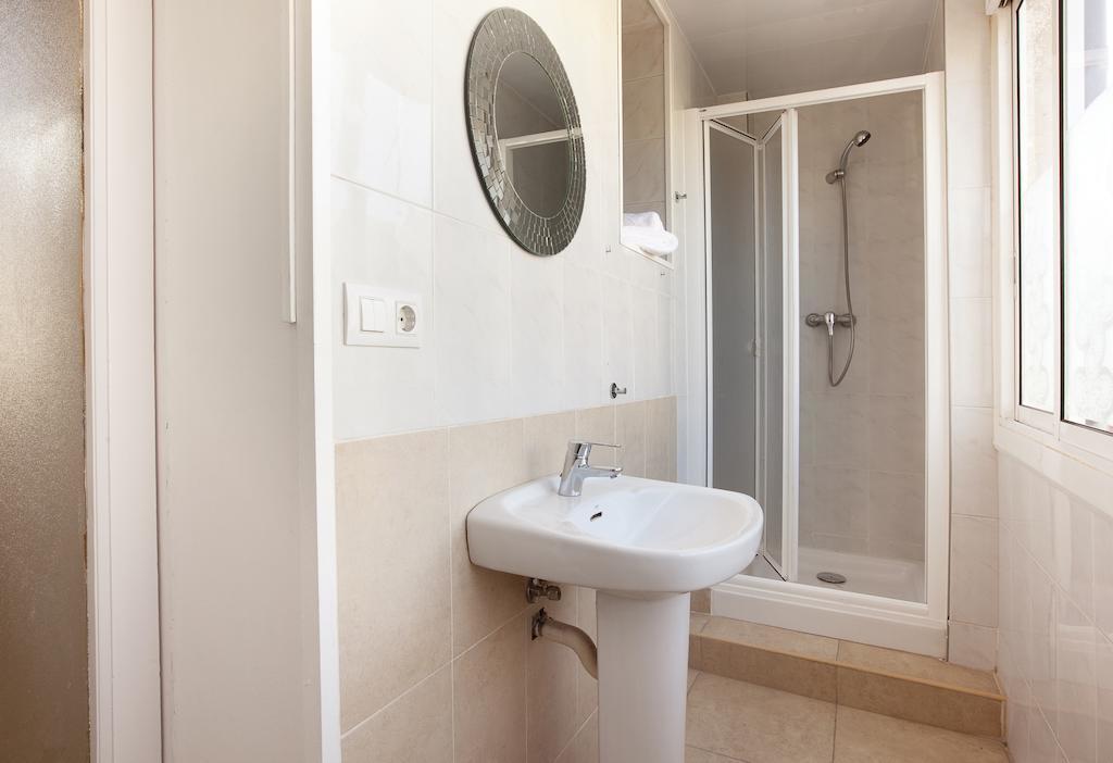 Barnapartments Basic Gracia Barcelona Zewnętrze zdjęcie