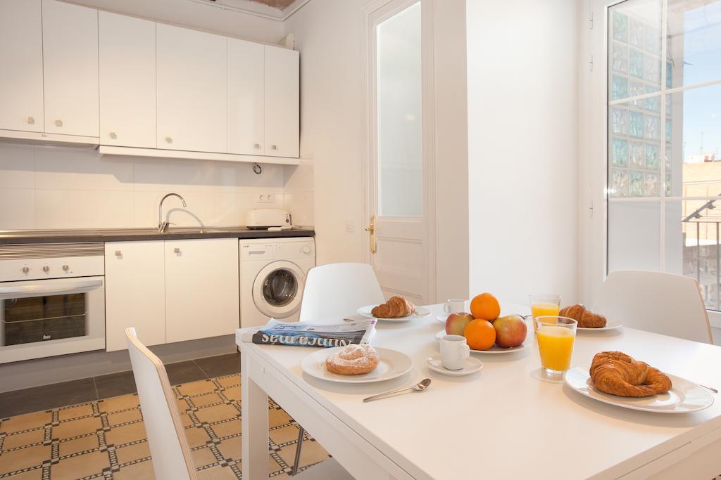 Barnapartments Basic Gracia Barcelona Zewnętrze zdjęcie