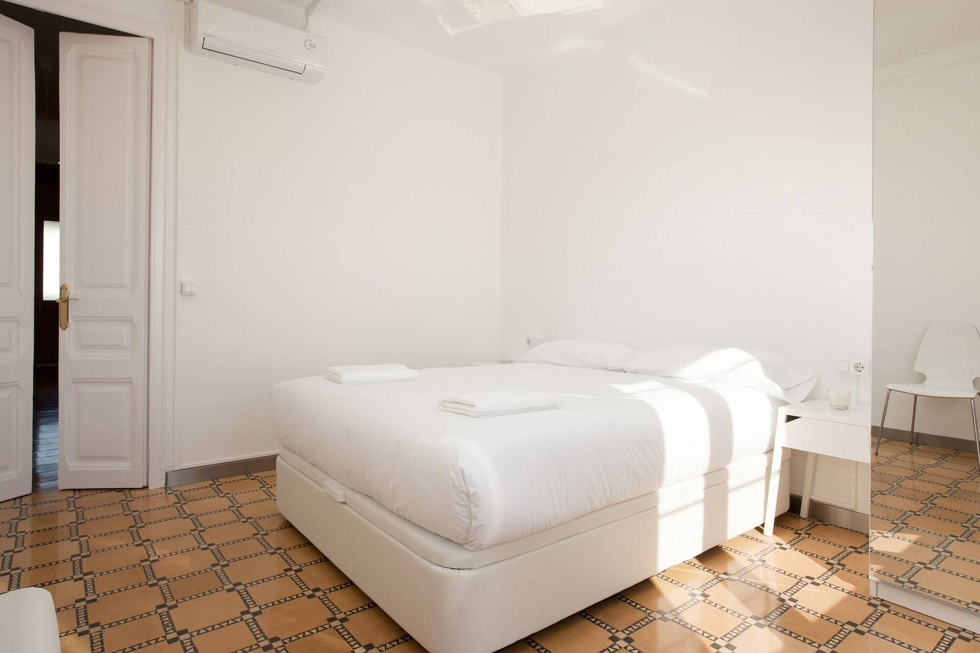 Barnapartments Basic Gracia Barcelona Zewnętrze zdjęcie