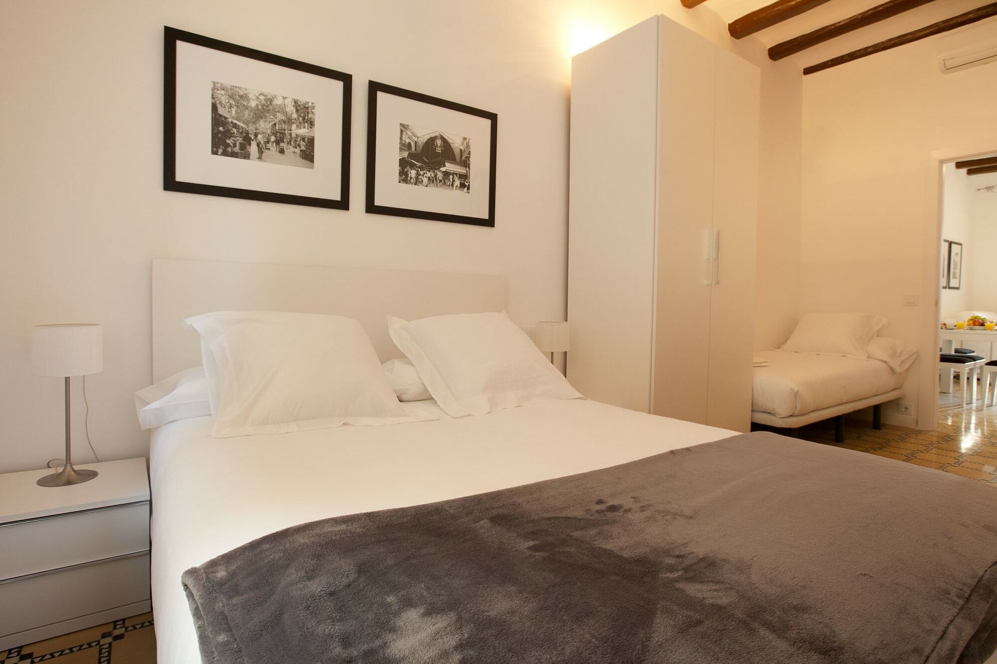 Barnapartments Basic Gracia Barcelona Zewnętrze zdjęcie